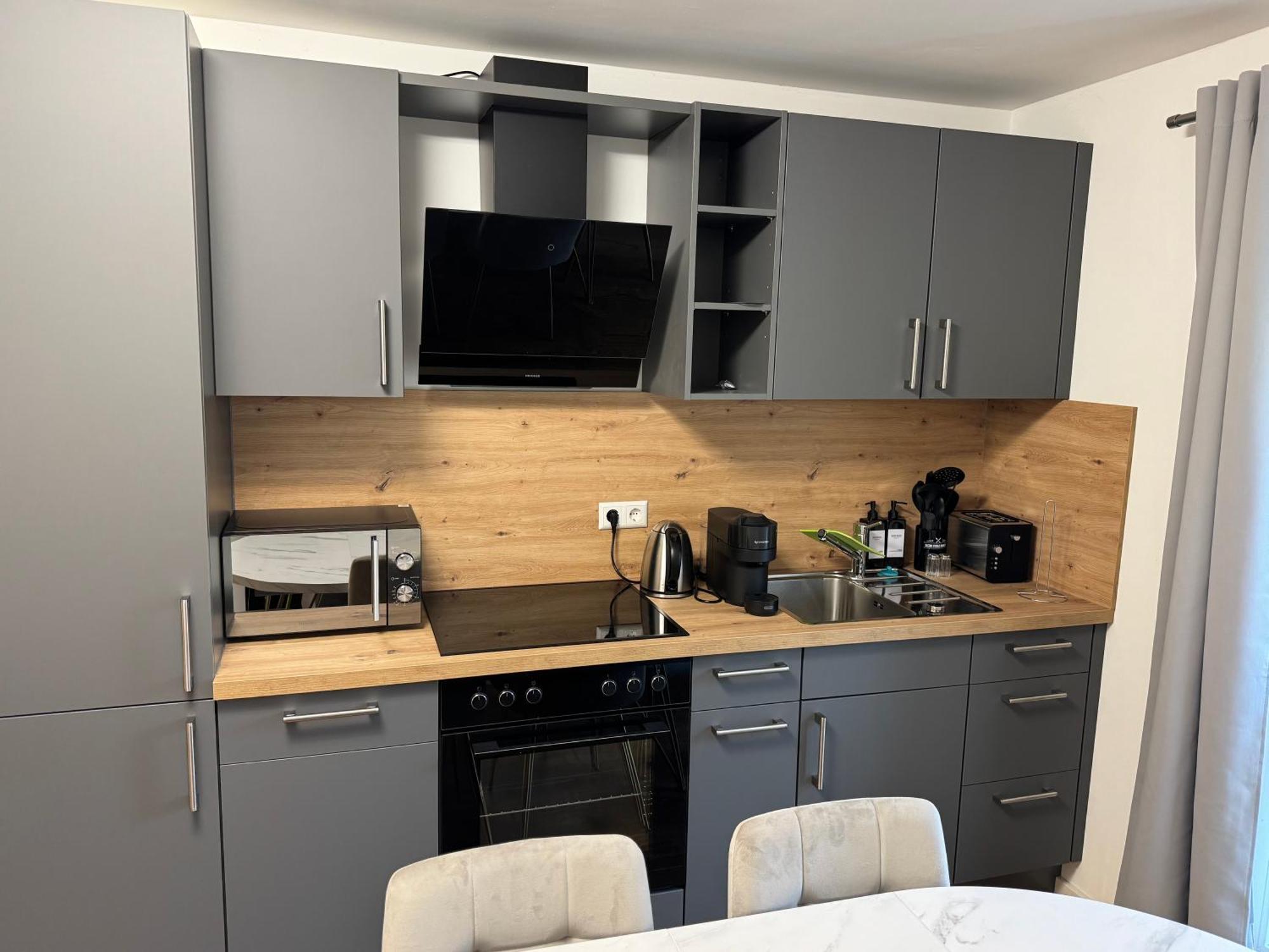 Prestige Apartments - Urban Lofts Ройтлинген Екстериор снимка
