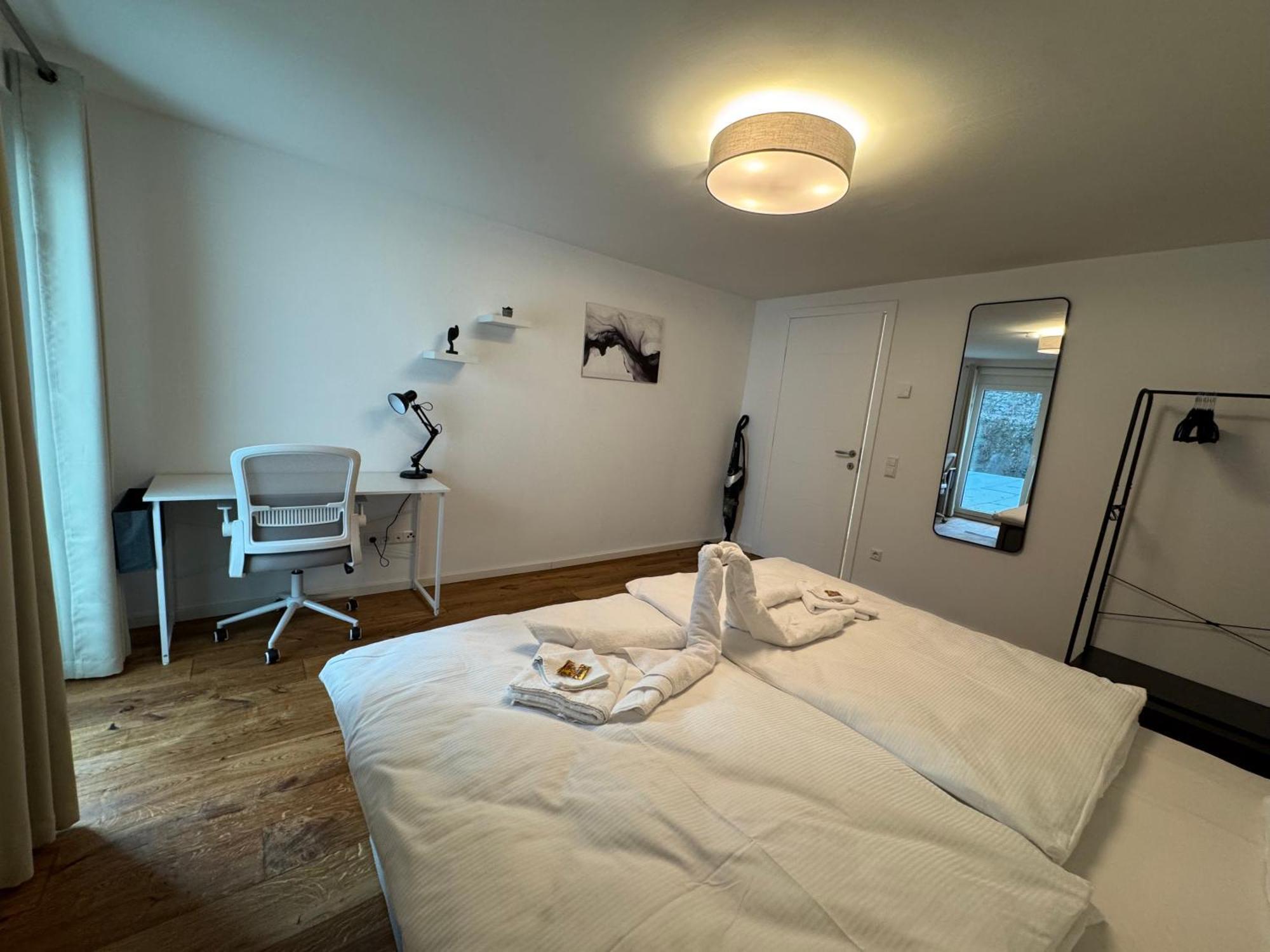 Prestige Apartments - Urban Lofts Ройтлинген Екстериор снимка