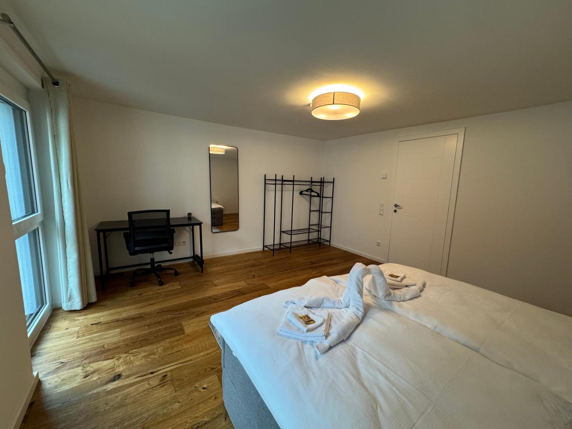 Prestige Apartments - Urban Lofts Ройтлинген Екстериор снимка