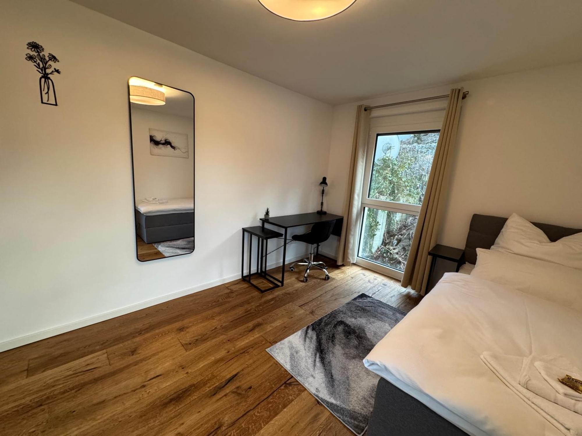 Prestige Apartments - Urban Lofts Ройтлинген Екстериор снимка