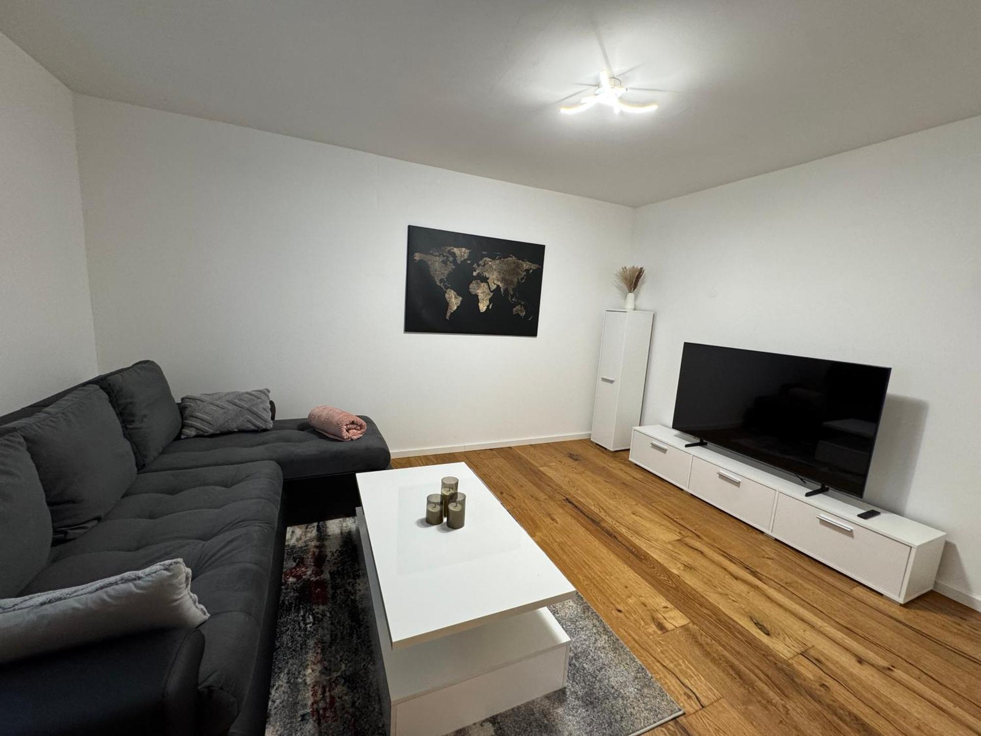 Prestige Apartments - Urban Lofts Ройтлинген Екстериор снимка