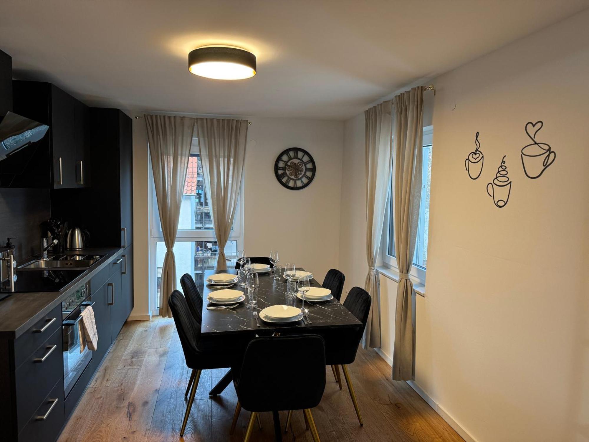 Prestige Apartments - Urban Lofts Ройтлинген Екстериор снимка