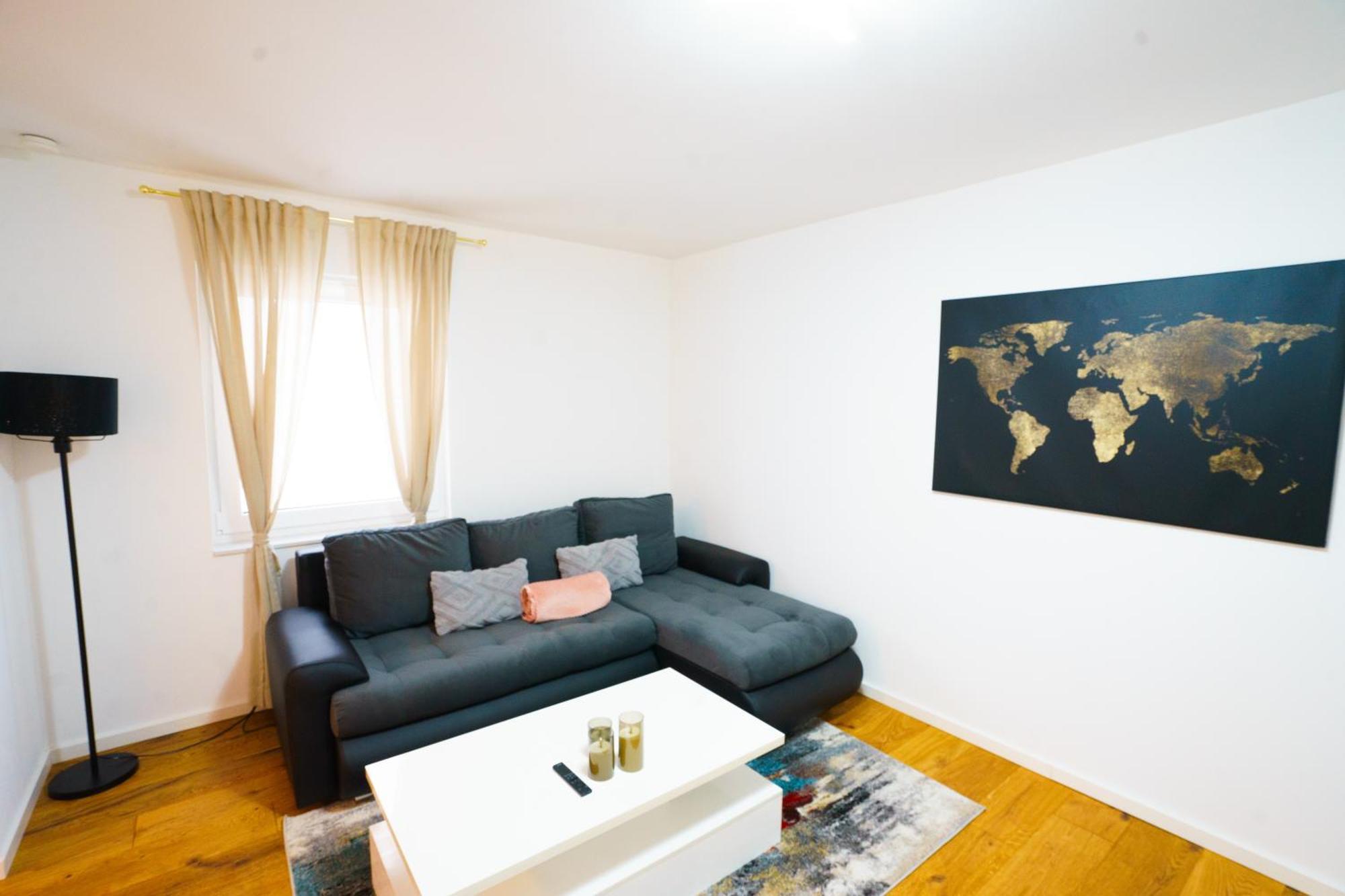 Prestige Apartments - Urban Lofts Ройтлинген Екстериор снимка