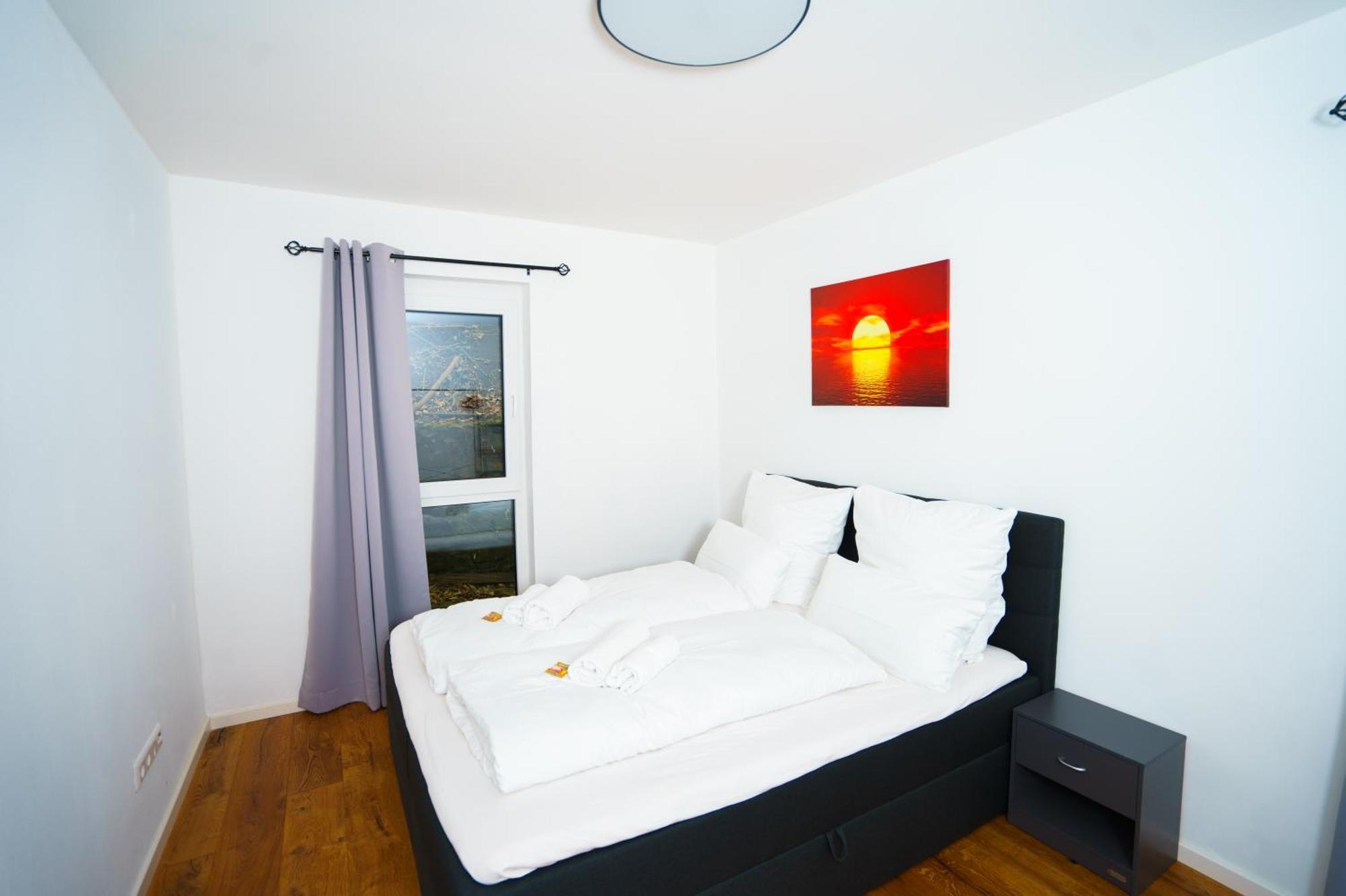 Prestige Apartments - Urban Lofts Ройтлинген Екстериор снимка