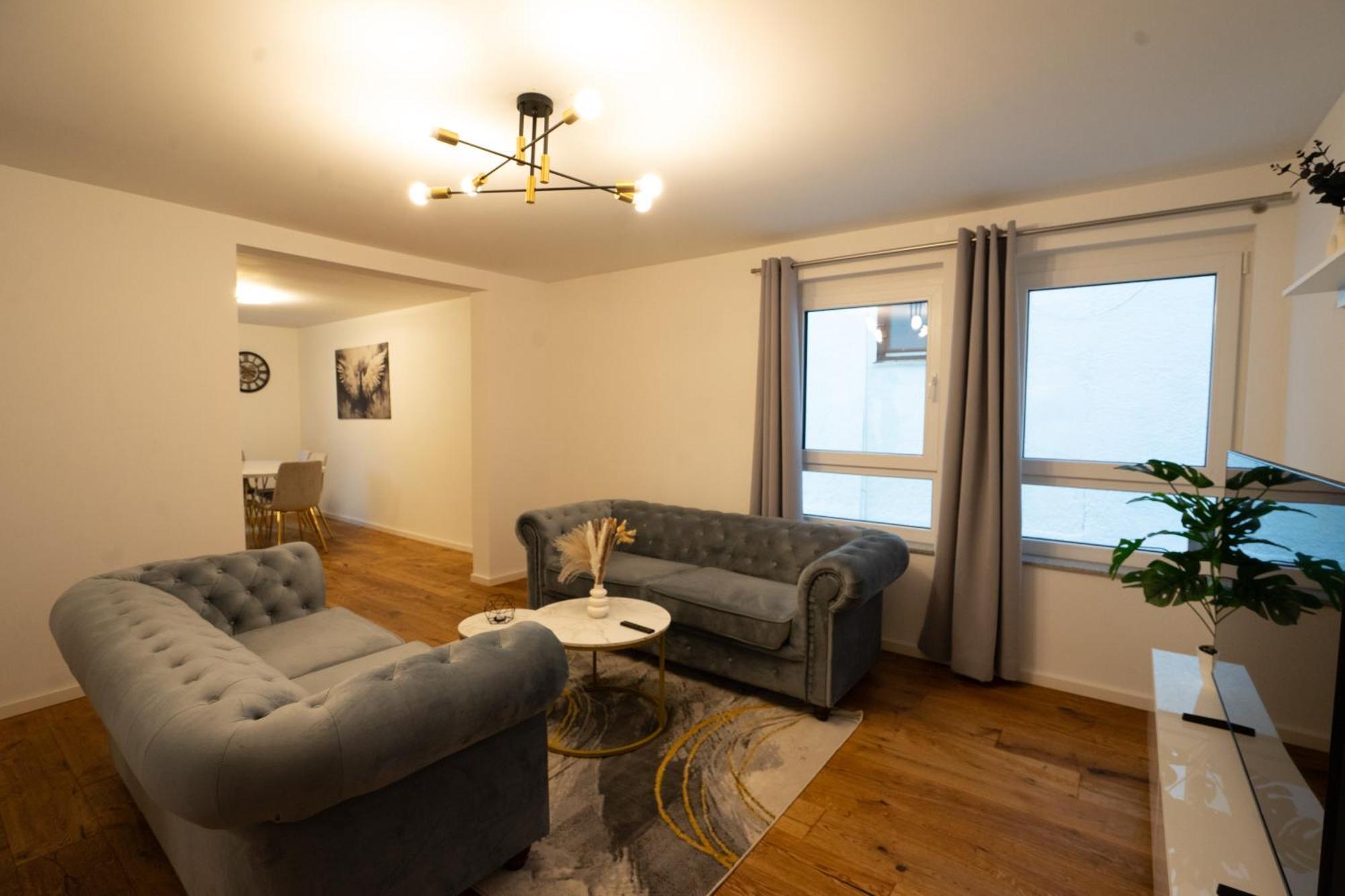 Prestige Apartments - Urban Lofts Ройтлинген Екстериор снимка